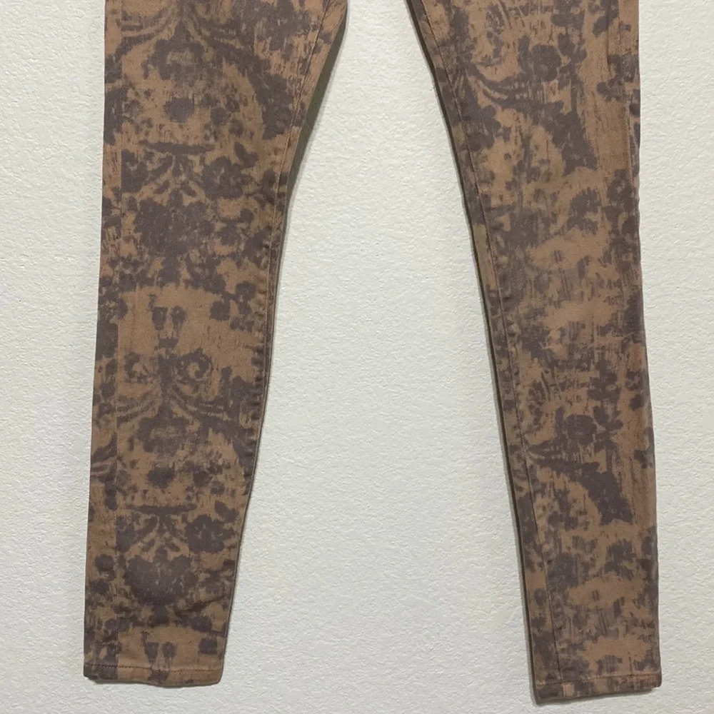 BDG Pink & Gray Damask Mid Rise Cigarette Ankle Jeans Size 25W 30L - Picture 4 of 10
